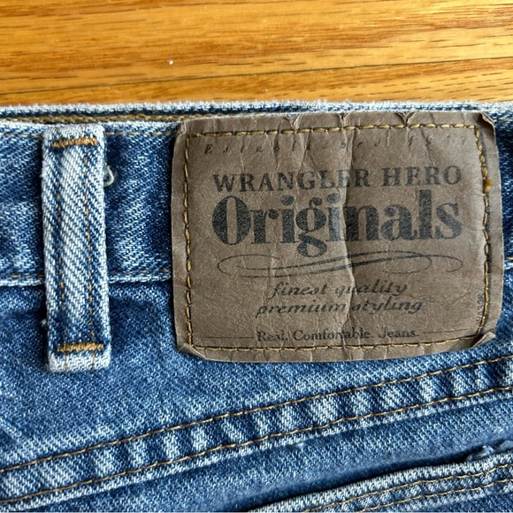 Hand-embroidered mushroom pocket denim WRANGLERS - Picture 5 of 8